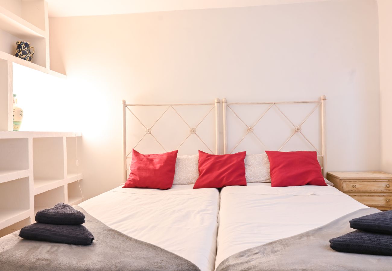 Apartamento en Madrid - GARDEN House Downtown MADRID CENTRO-IFEMA-AEROPUERTO. 2 ROOMS 6 PAX GARDEN