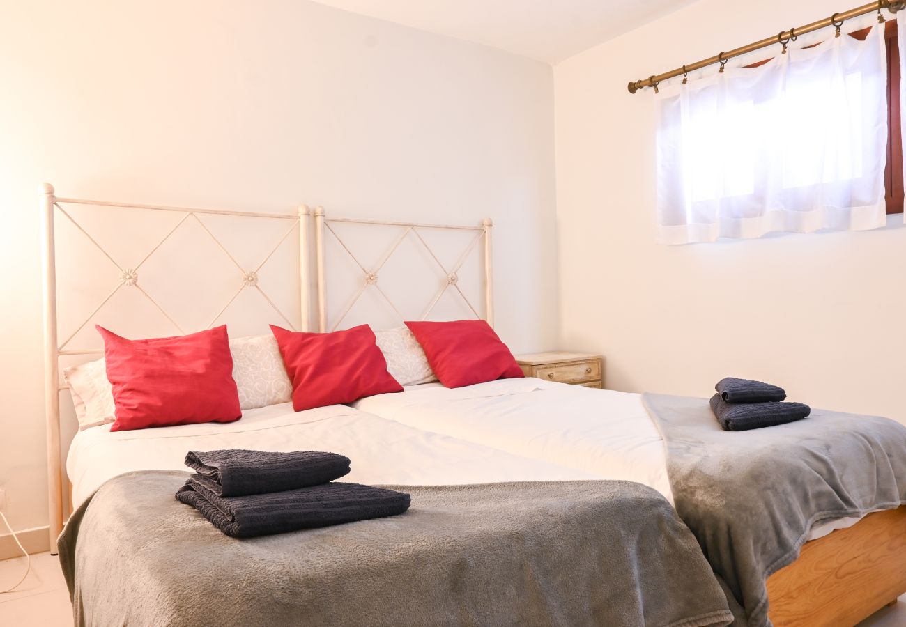 Apartamento en Madrid - GARDEN House Downtown MADRID CENTRO-IFEMA-AEROPUERTO. 2 ROOMS 6 PAX GARDEN