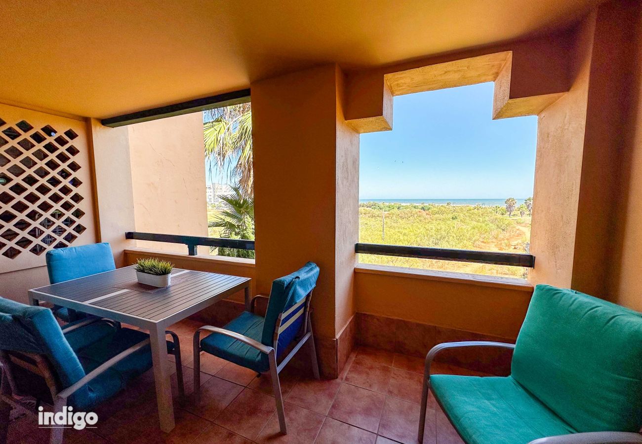 Apartamento en Isla Canela - Apartamento con piscina a 10 m de la playa