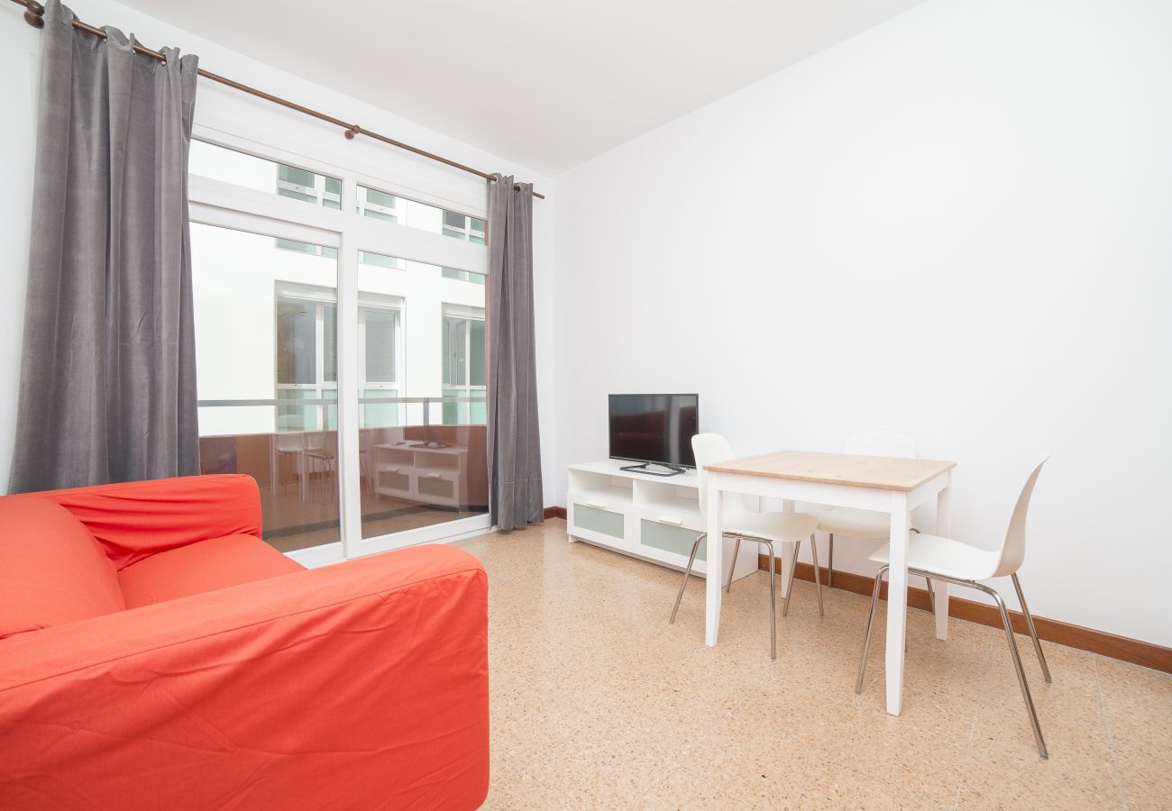 Apartamento en Las Palmas de Gran Canaria - Rosamar a metros de la playa wifi 402  by Lightbooking