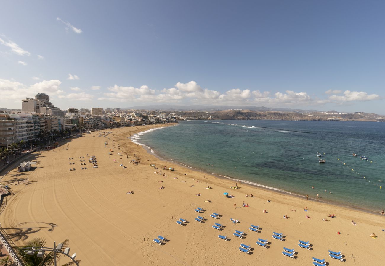 Apartamento en Las Palmas de Gran Canaria - Lightbooking junto a la Playa Canteras 