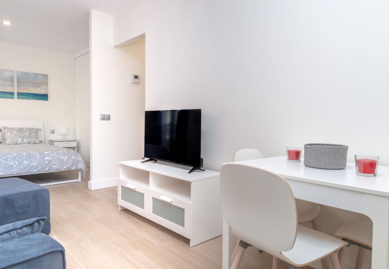 Apartamento en Las Palmas de Gran Canaria - Estudio 21 con balcón en la playa de las Canteras