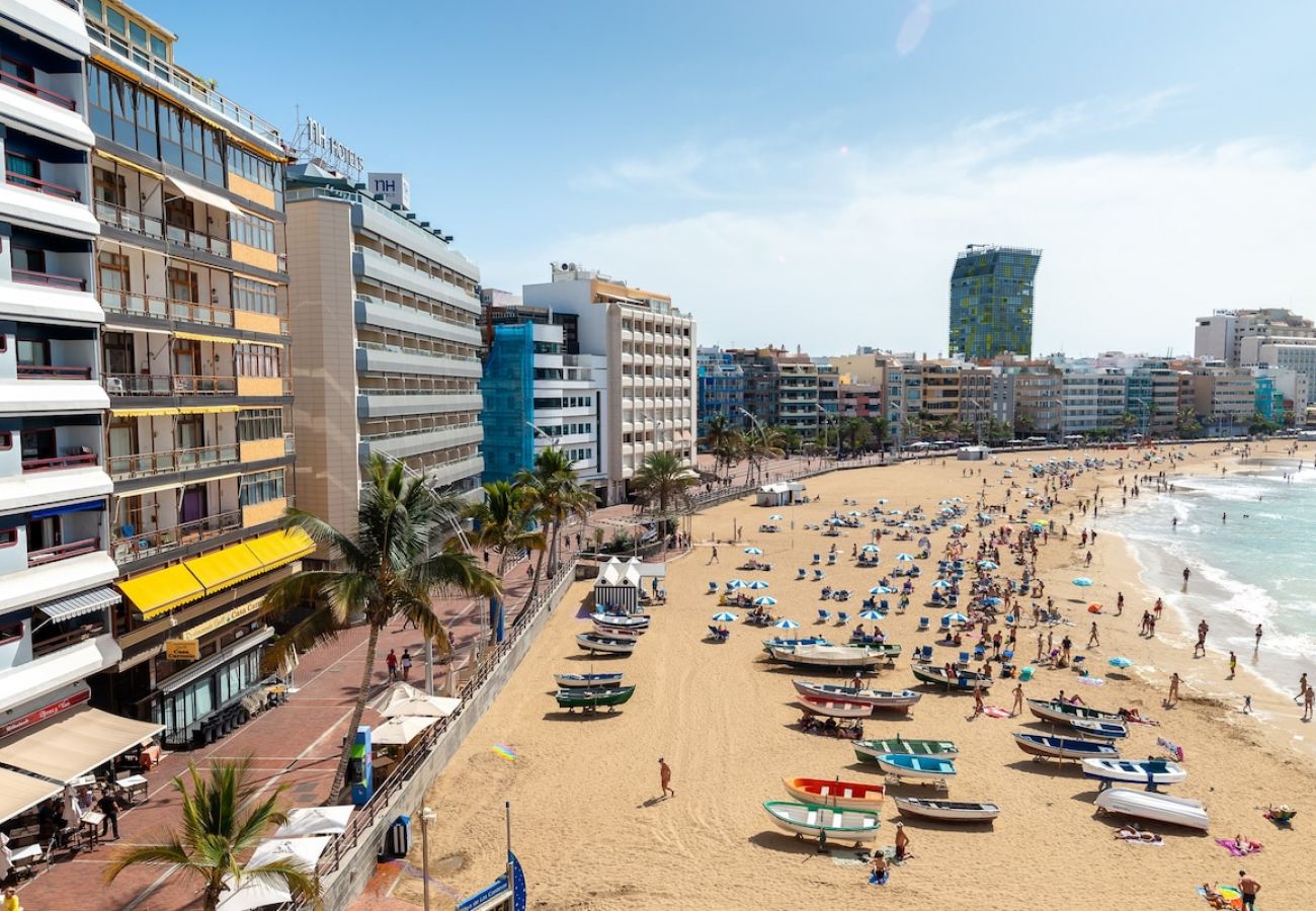 Apartamento en Las Palmas de Gran Canaria - Estudio 21 con balcón en la playa de las Canteras