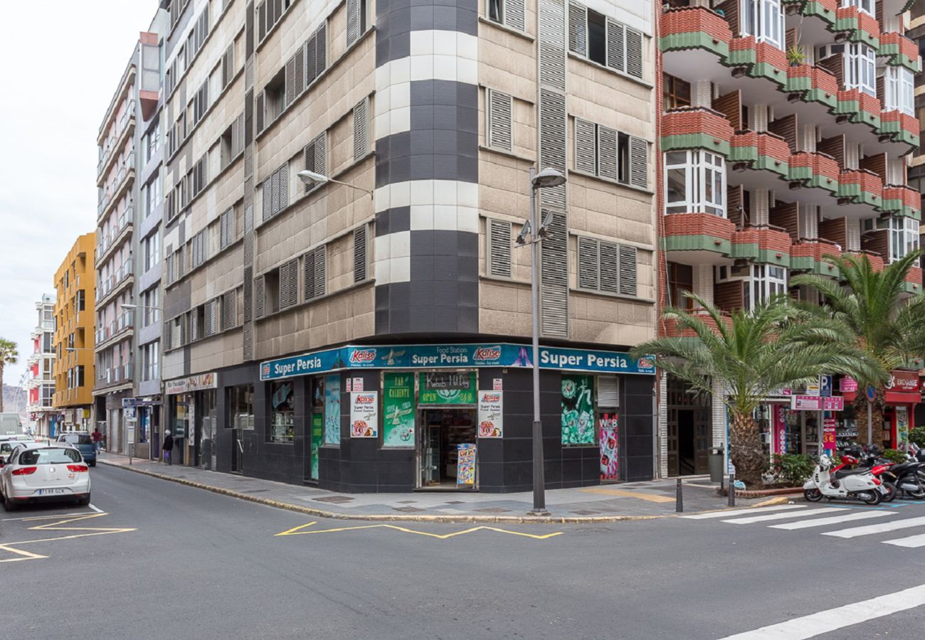 Apartamento en Las Palmas de Gran Canaria - Estudio 21 con balcón en la playa de las Canteras