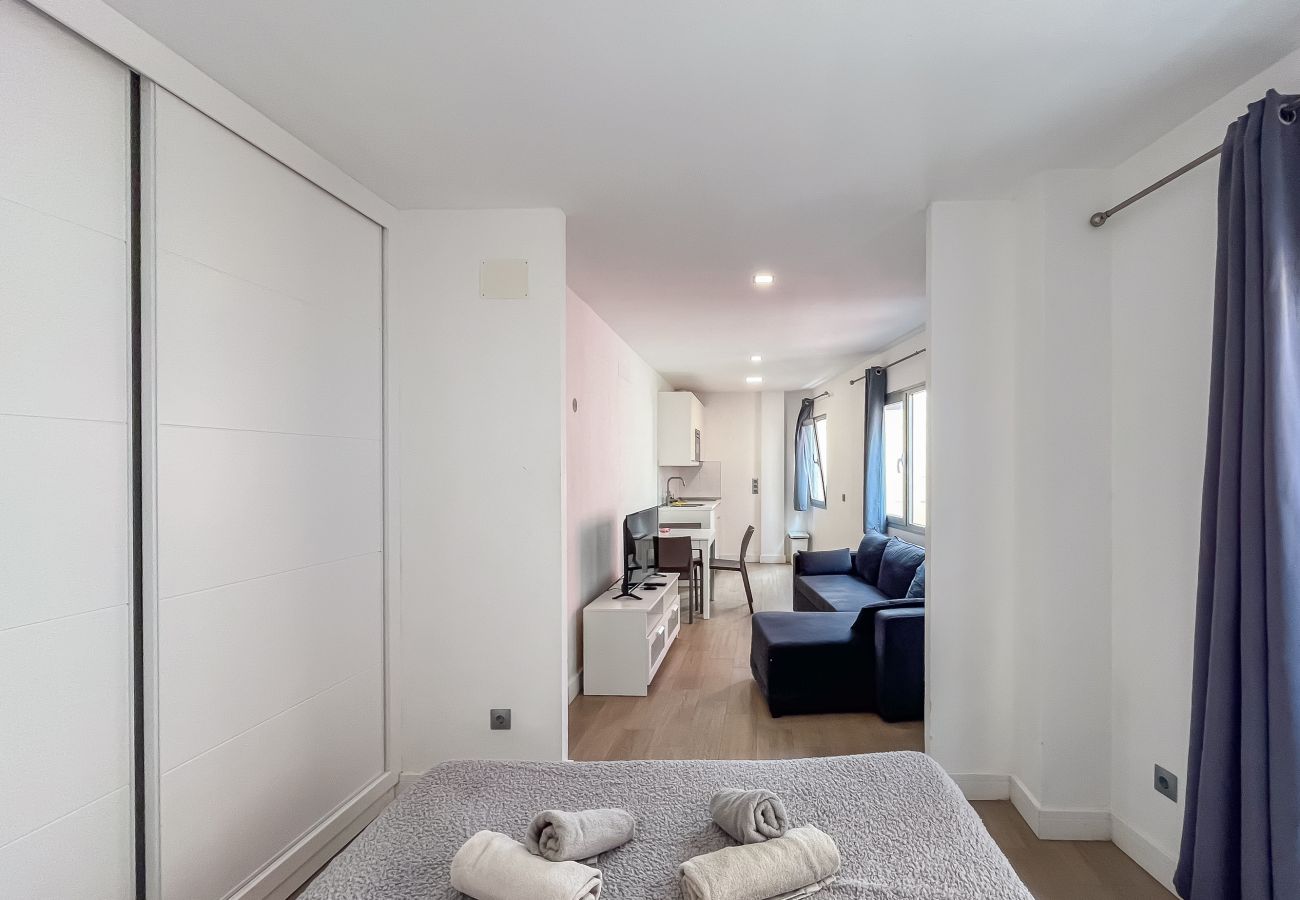 Apartamento en Las Palmas de Gran Canaria - Estudio 21 con balcón en la playa de las Canteras