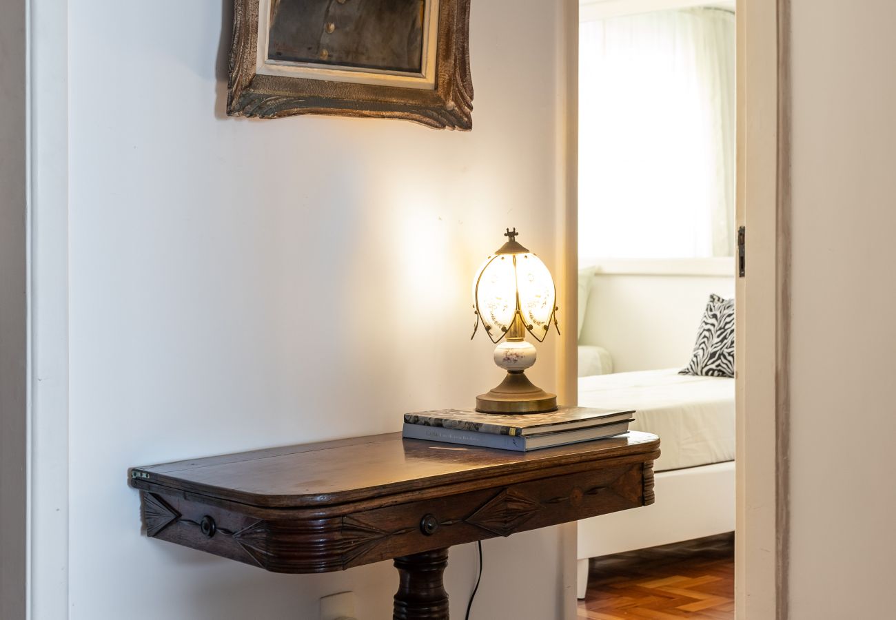 Apartamento en Rio de Janeiro - 2 minutes from Copacabana beach | A801