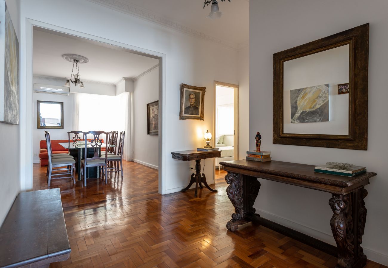 Apartamento en Rio de Janeiro - 2 minutes from Copacabana beach | A801