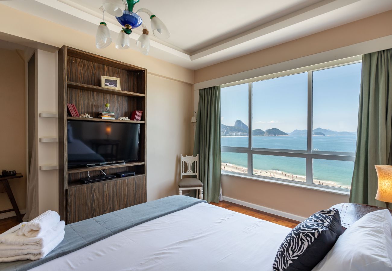 Apartamento en Rio de Janeiro - 2 minutes from Copacabana beach | A801