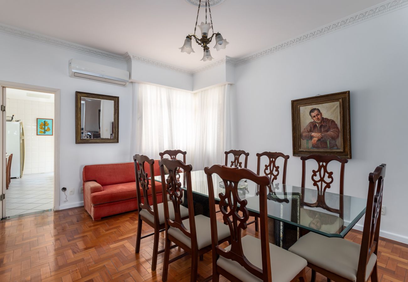 Apartamento en Rio de Janeiro - 2 minutes from Copacabana beach | A801