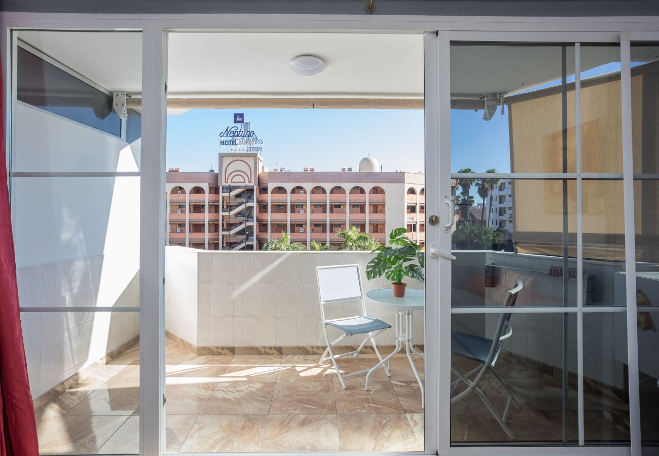 Apartamento en San Bartolomé de Tirajana - Lightbooking Teror Playa del Inglés