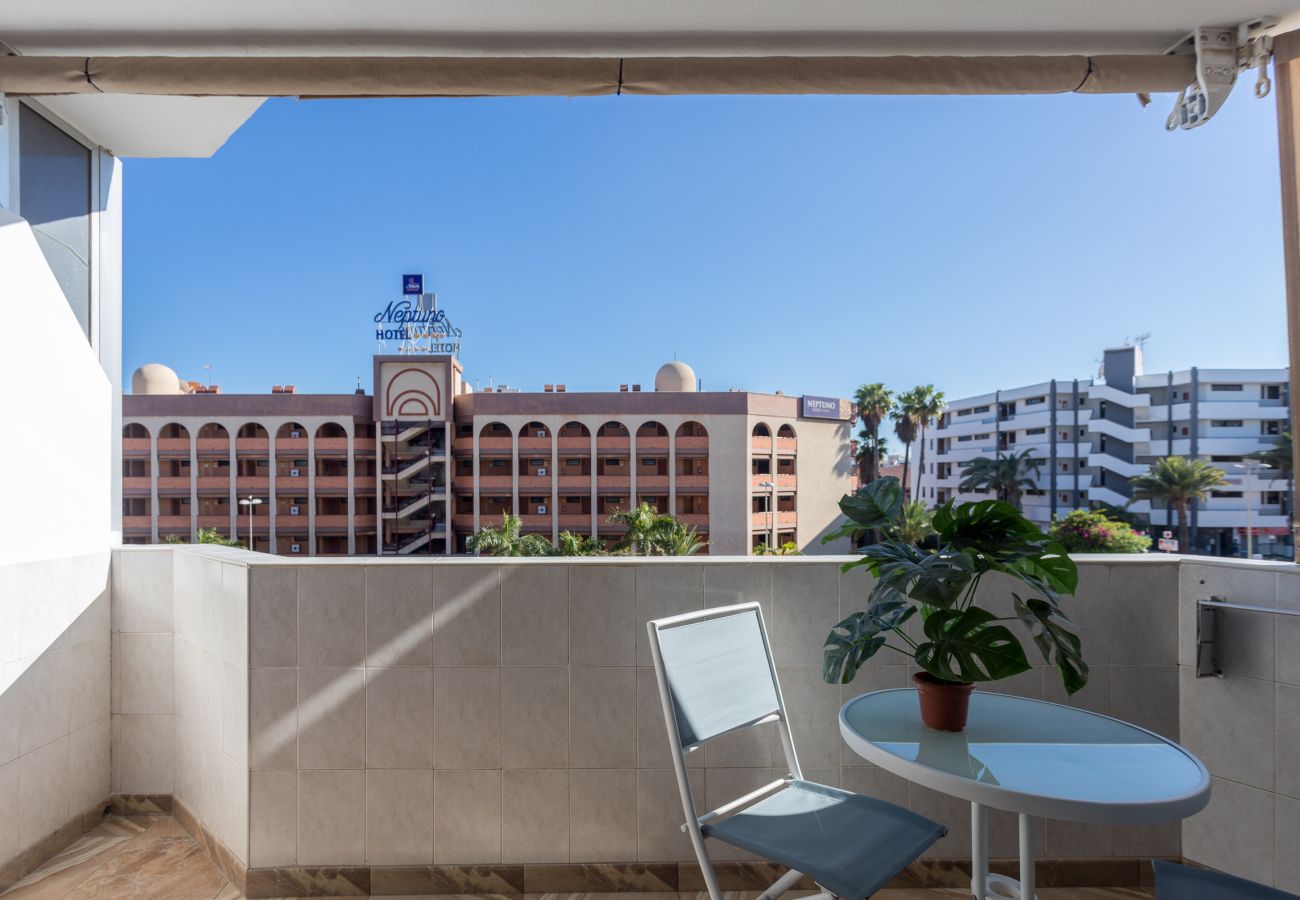 Apartamento en San Bartolomé de Tirajana - Lightbooking Teror Playa del Inglés