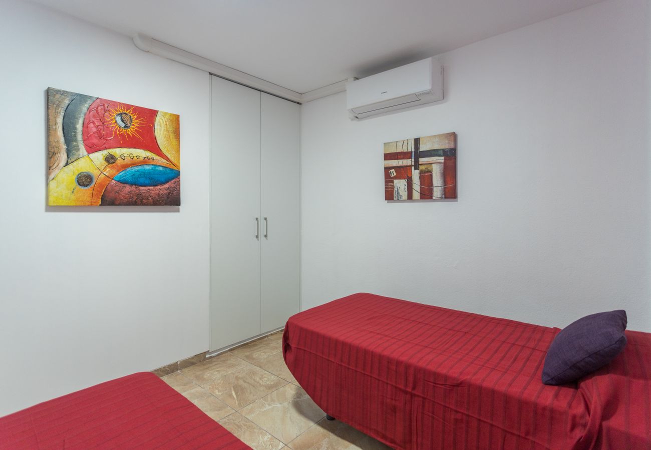 Apartamento en San Bartolomé de Tirajana - Lightbooking Teror Playa del Inglés