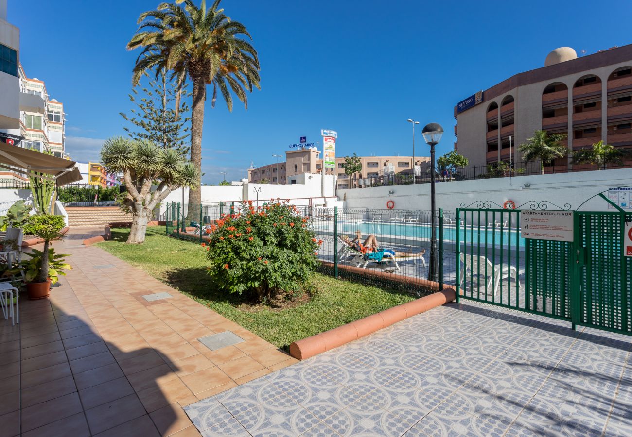 Apartamento en San Bartolomé de Tirajana - Lightbooking Teror Playa del Inglés