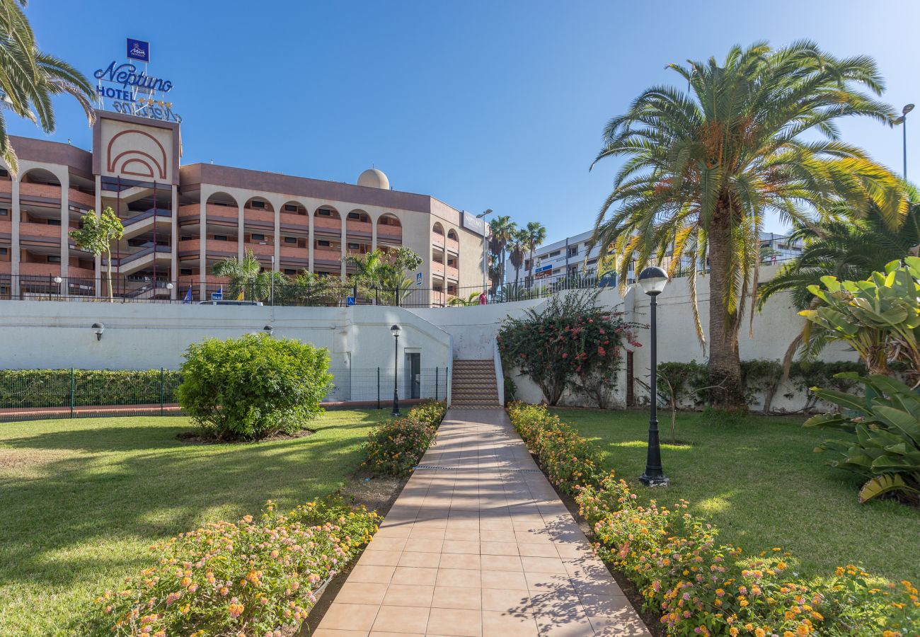 Apartamento en San Bartolomé de Tirajana - Lightbooking Teror Playa del Inglés