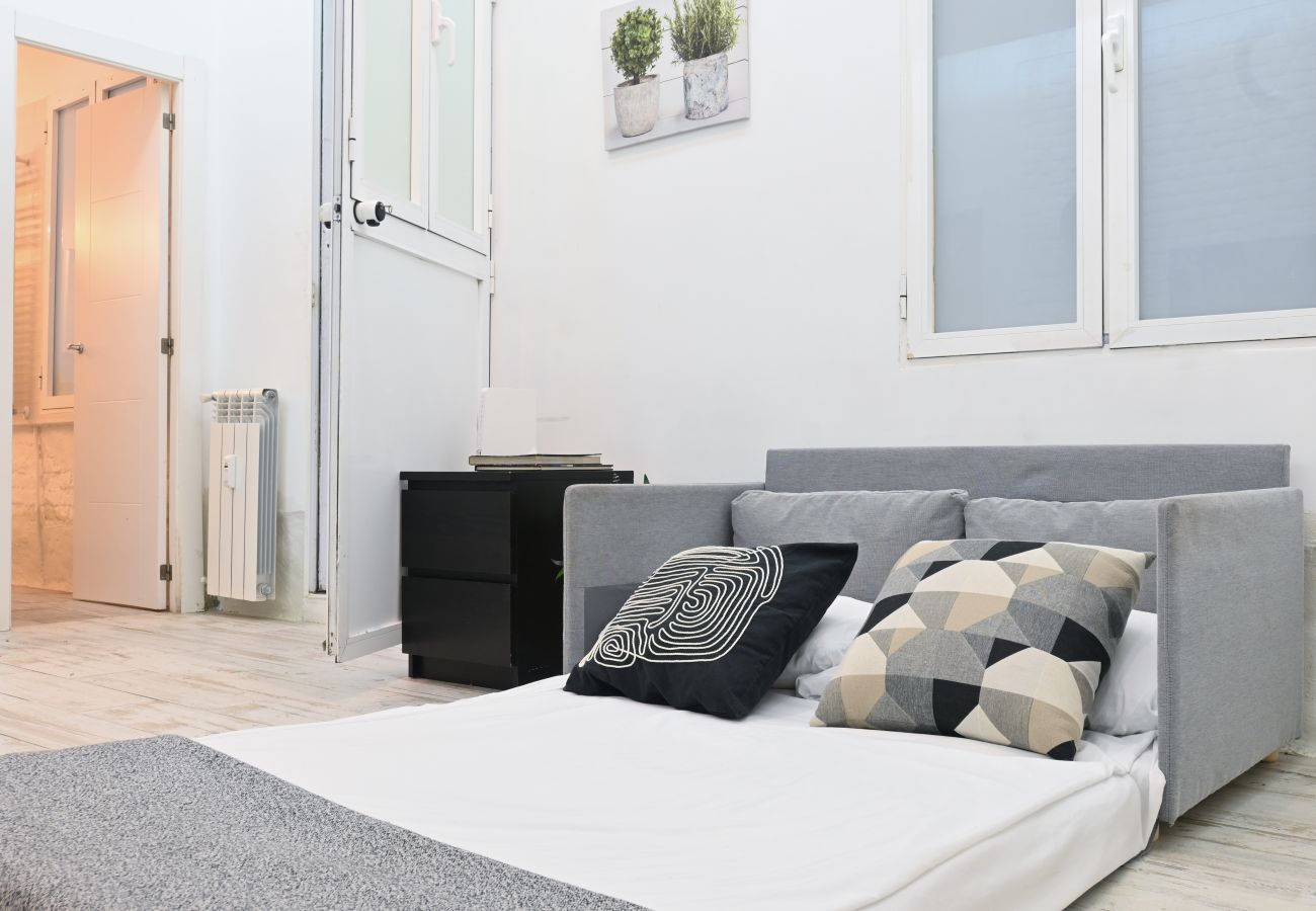 Apartamento en Madrid - Moderno y elegante ap. Barrio Ibiza MEN30