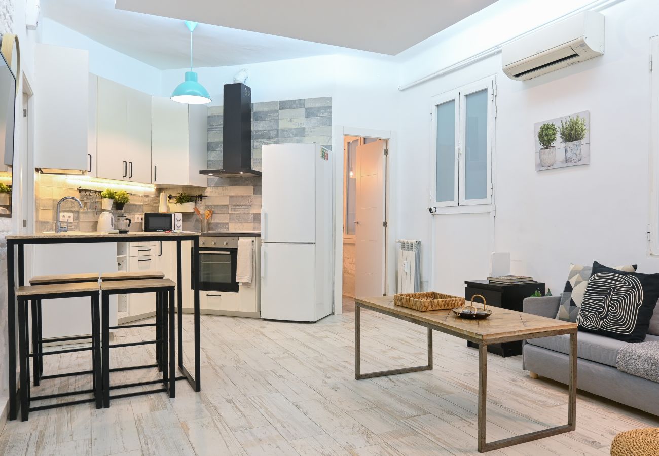 Apartamento en Madrid - Moderno y elegante ap. Barrio Ibiza MEN30