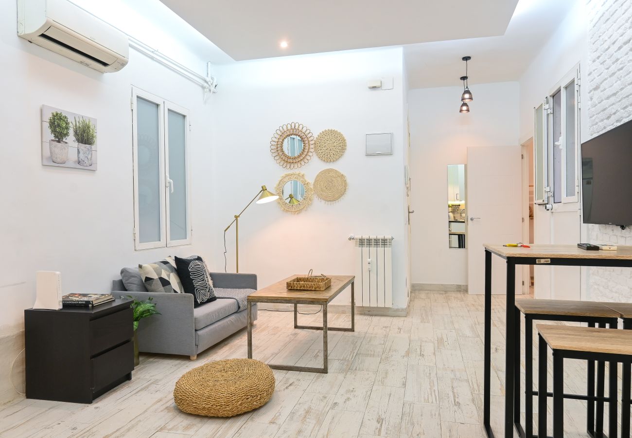 Apartamento en Madrid - Moderno y elegante ap. Barrio Ibiza MEN30