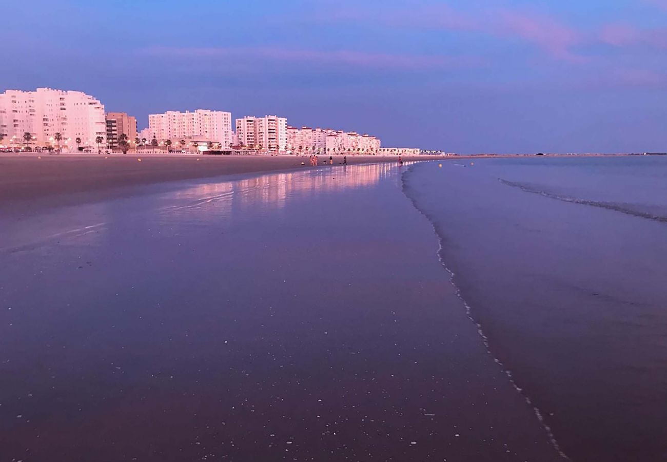 Apartamento en Puerto de Santa María - Lightbooking Valdelagrana Terraza y vista al mar