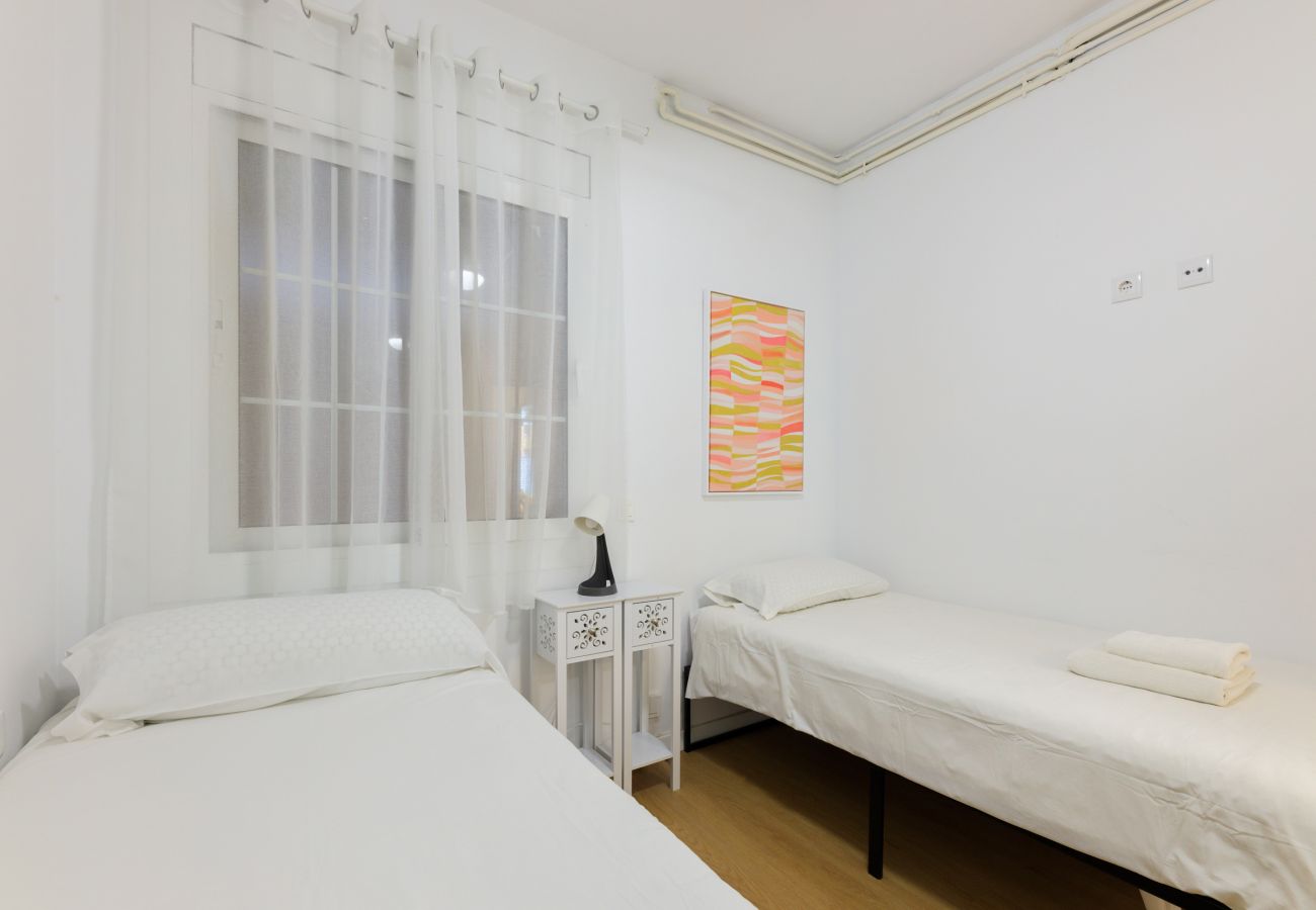 Apartamento en Barcelona - Piso con terraza privada, 3 dormitorios, Eixample