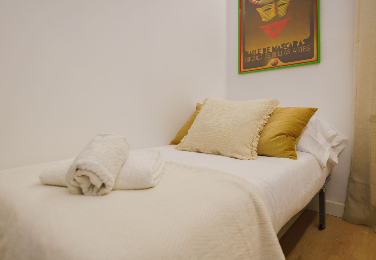 Estudio en Madrid - Tu nuevo hogar en Madrid: comodidad y estilo 