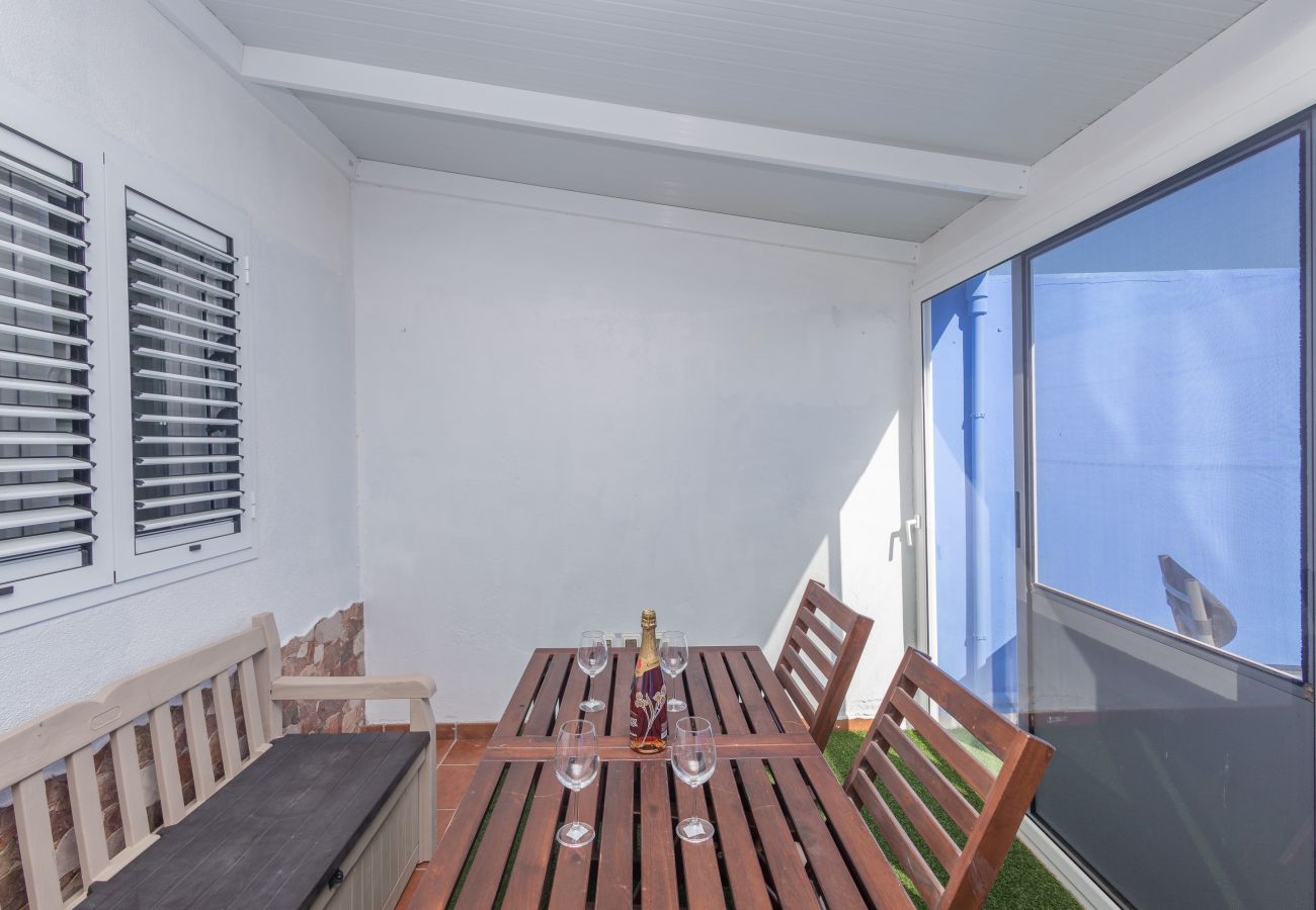 Apartamento en Ingenio - Playa El Burrero con terraza y solarium privado