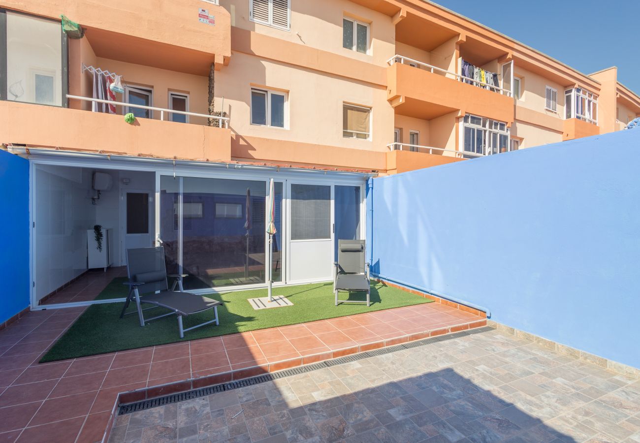 Apartamento en Ingenio - Playa El Burrero con terraza y solarium privado