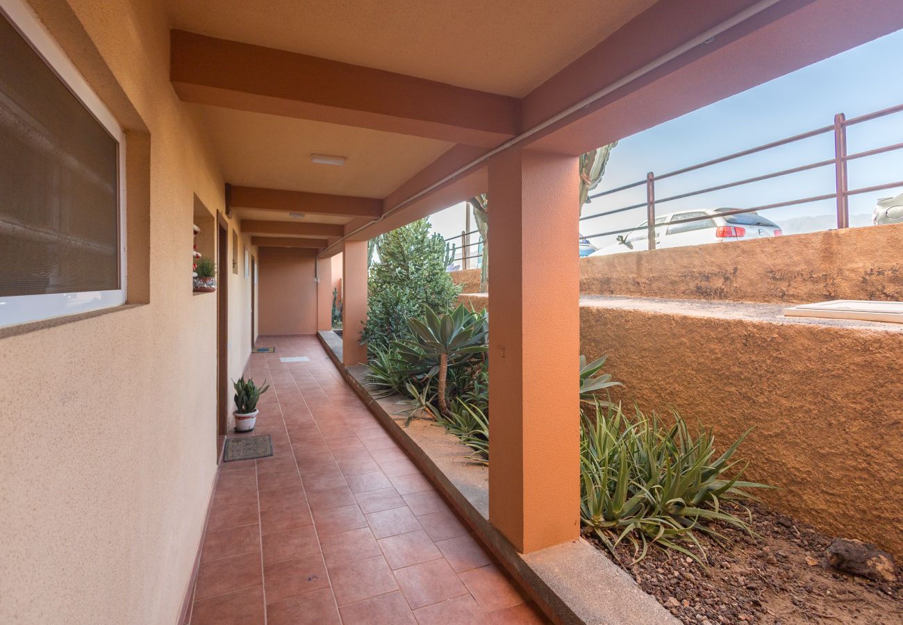 Apartamento en Ingenio - Playa El Burrero con terraza y solarium privado