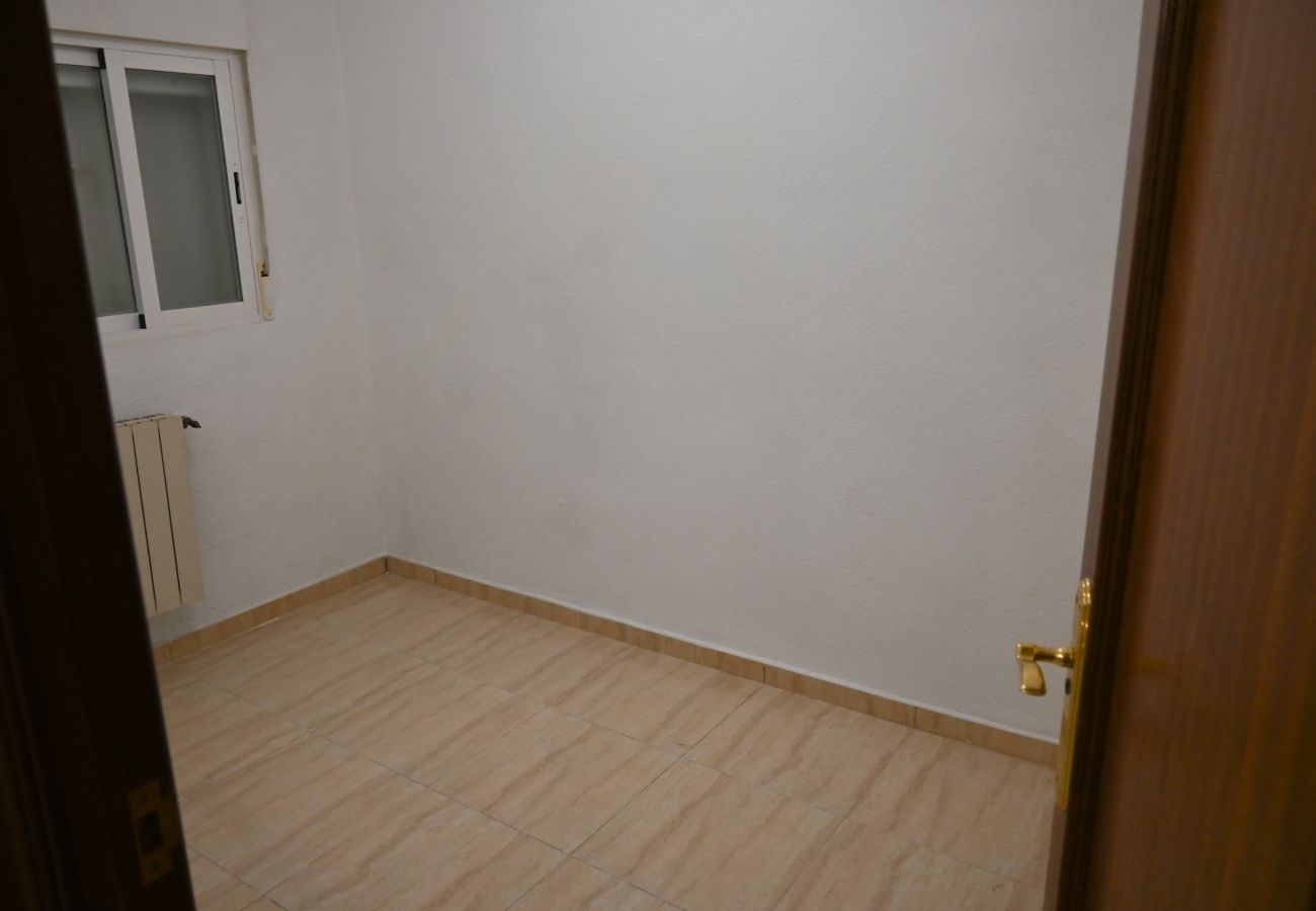 Apartamento en Madrid -  Amplia Vivienda de dos dormitorios en el barrio Fuencarral