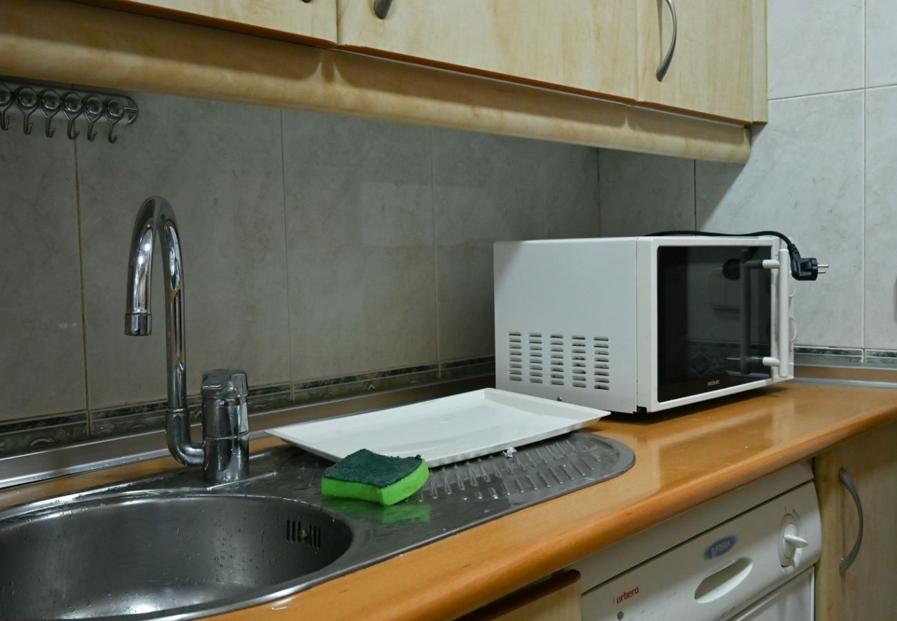 Apartamento en Madrid -  Amplia Vivienda de dos dormitorios en el barrio Fuencarral