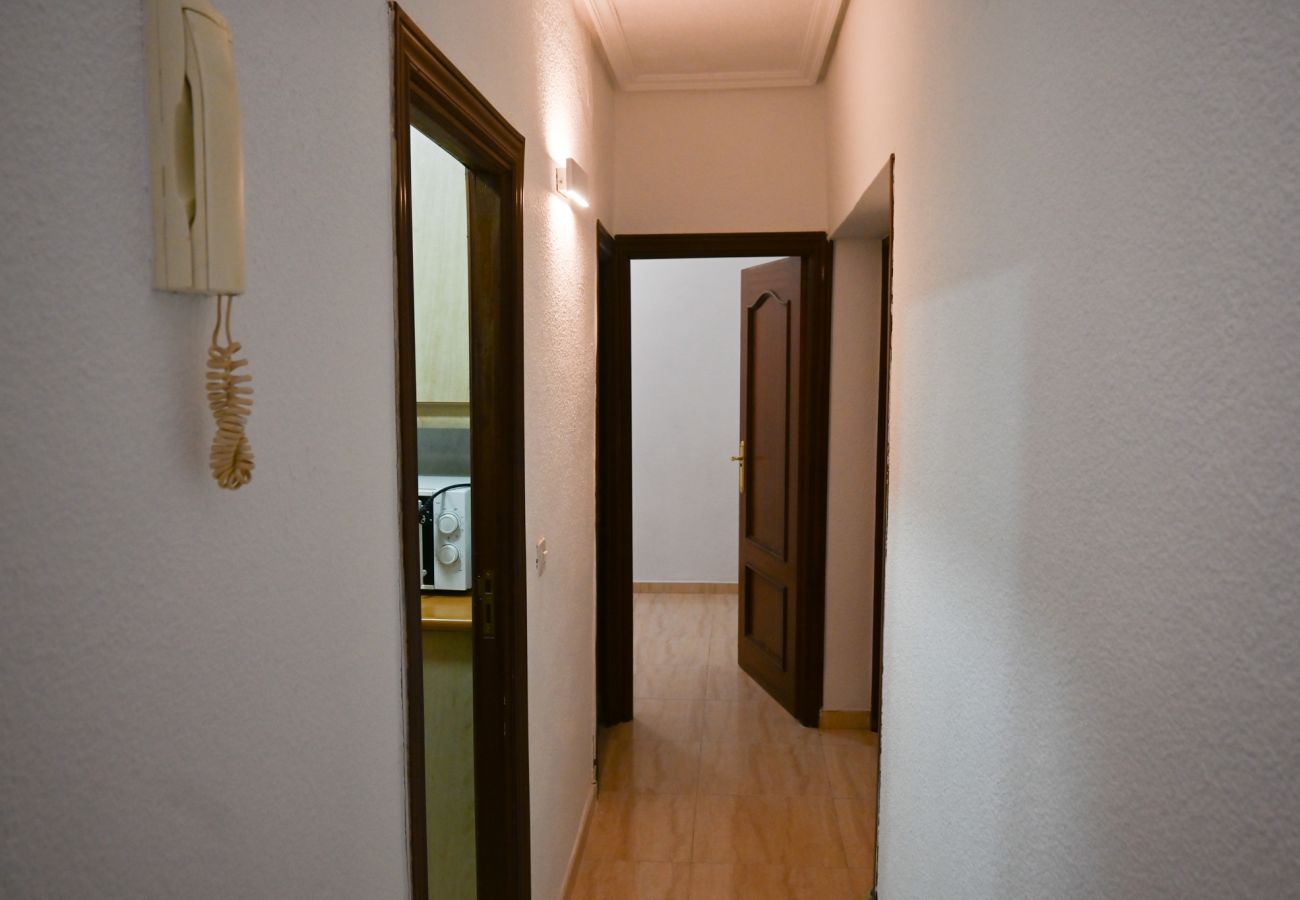 Apartamento en Madrid -  Amplia Vivienda de dos dormitorios en el barrio Fuencarral