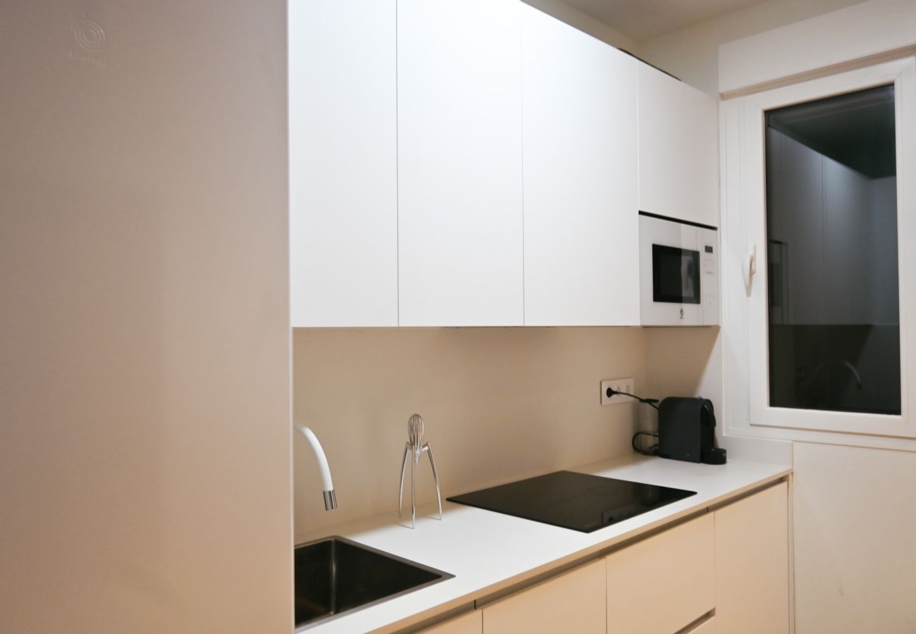 Apartamento en Madrid - M (ZUR31) Encantador Apartamento de 1 Dormitorio en Chamberí