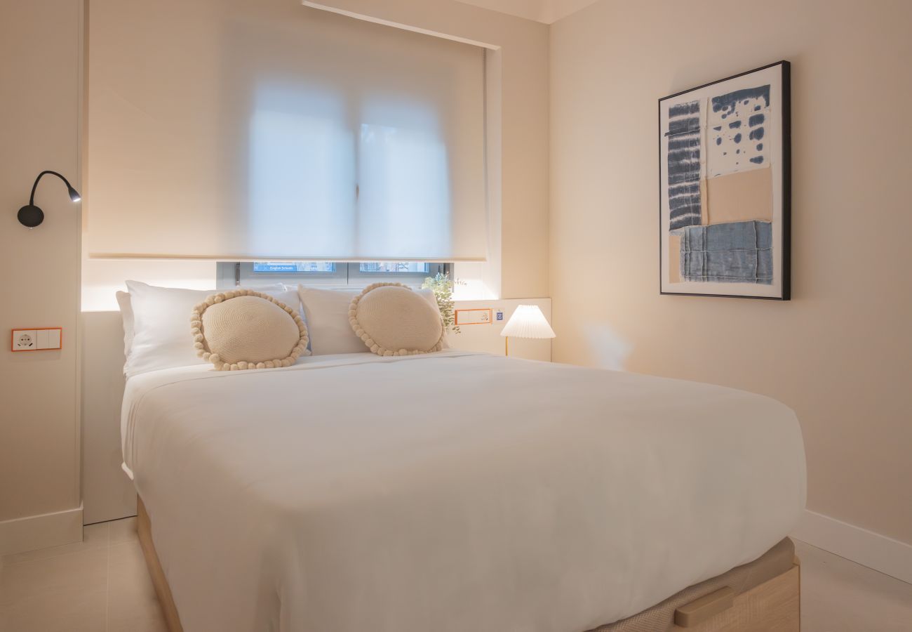 Apartamento en Madrid - M (DEL29) Almudena: Tu escapada urbana con aire de parque 