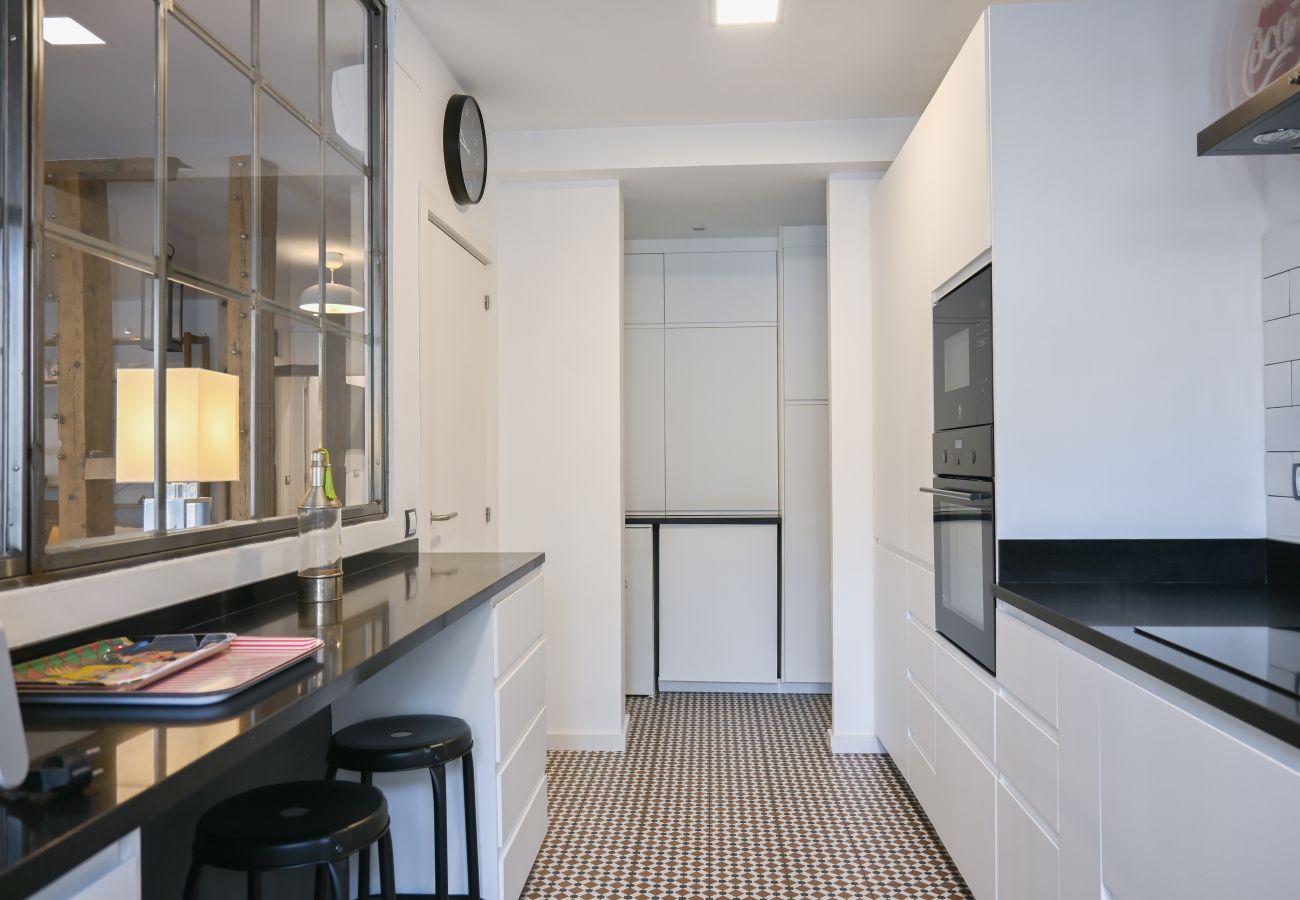 Apartamento en Madrid - Agradable Apartamento de 2 Dormitorios y 2 baños en el Barrio Universidad