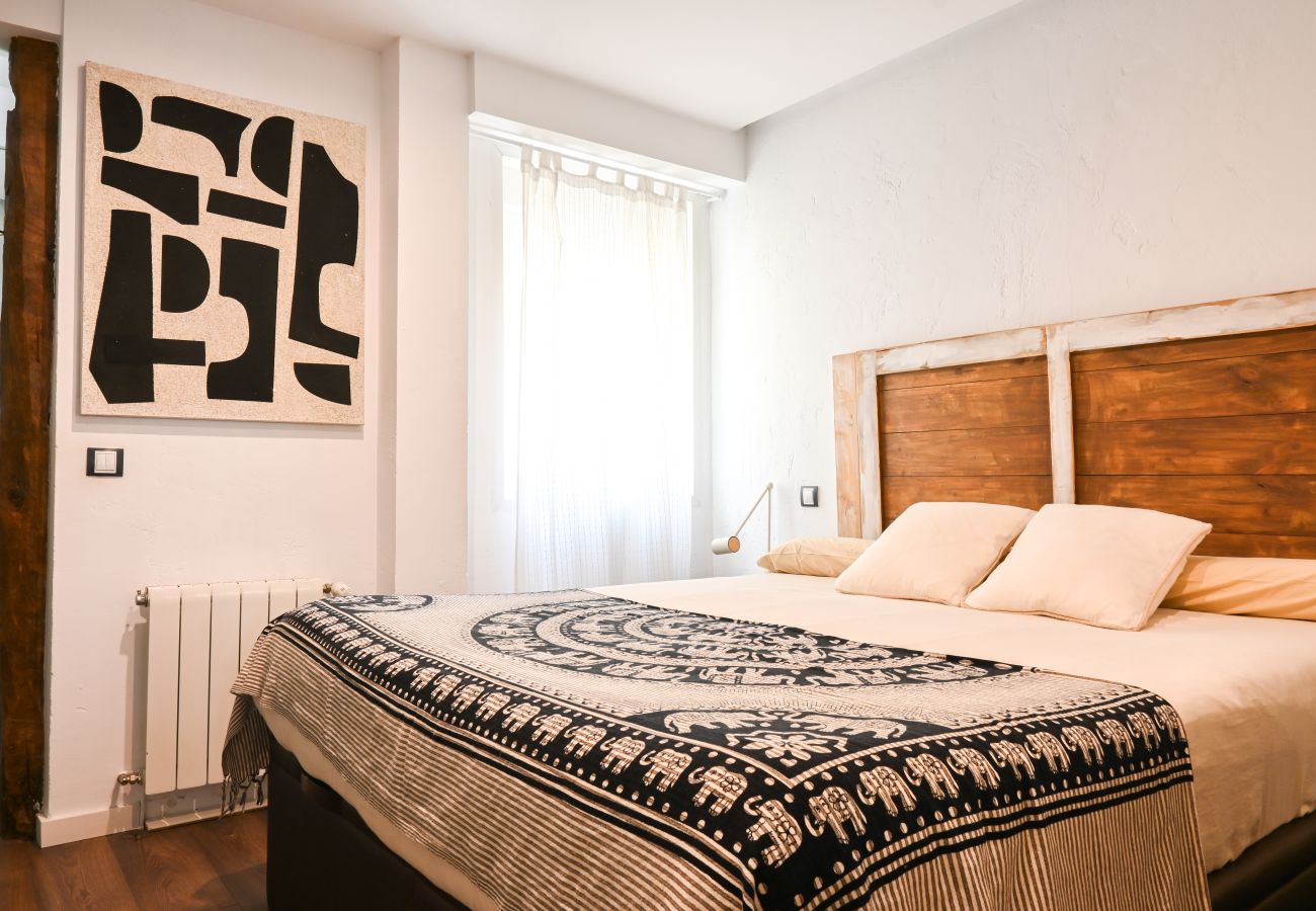 Apartamento en Madrid - Agradable Apartamento de 2 Dormitorios y 2 baños en el Barrio Universidad