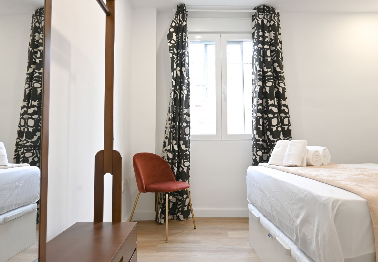 Apartamento en Madrid - Amplia Casa de 3 Dormitorios: Vive la Naturaleza a Pasos de Casa y Campo