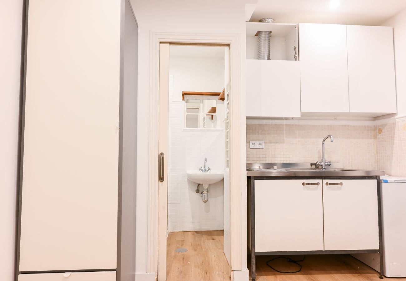 Estudio en Madrid - Lindo estudio en barrio Justicia SLR16