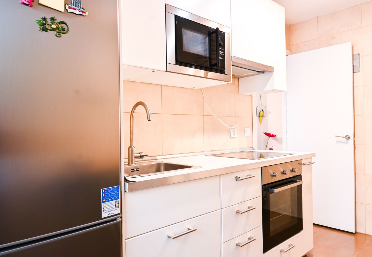 Apartamento en Madrid - Cómodo apartamento de un dormitorio  CRB43