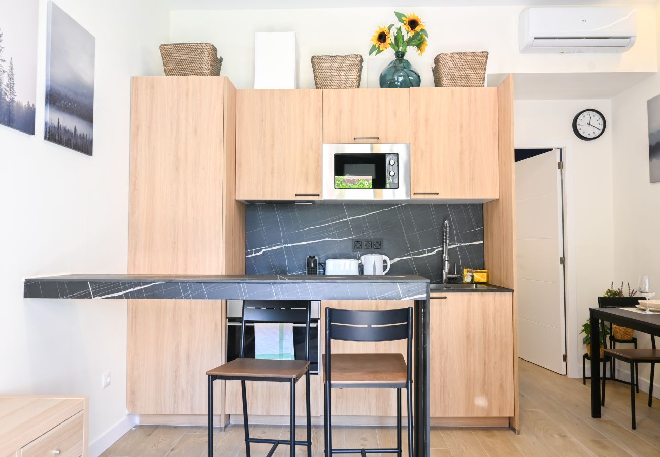 Apartamento en Madrid - Bonito apartamento de un dormitorio con patio GAN5A