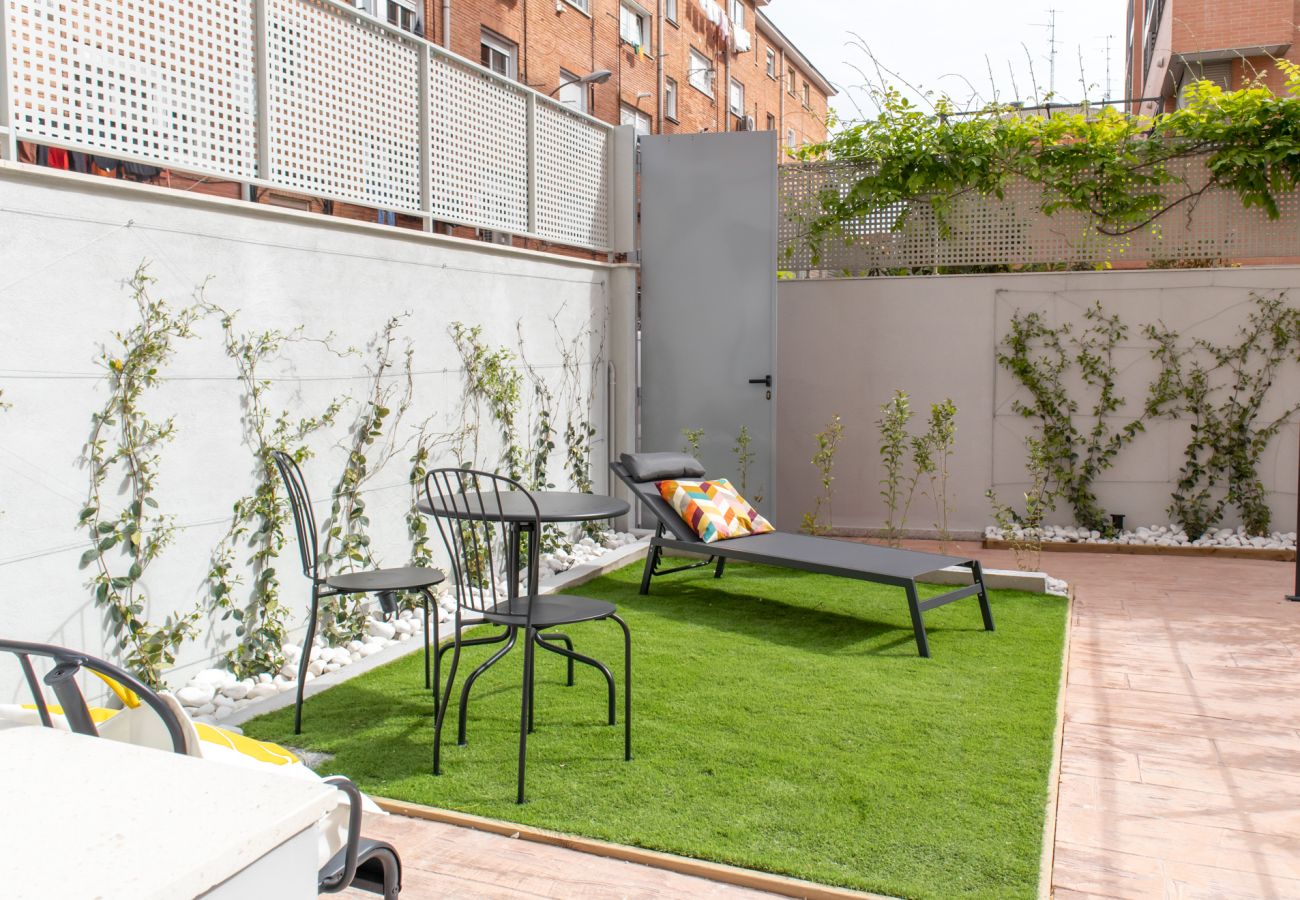 Apartamento en Madrid - Bonito apartamento de un dormitorio con patio GAN5A