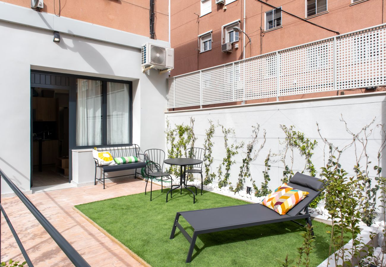 Apartamento en Madrid - Bonito apartamento de un dormitorio con patio GAN5A