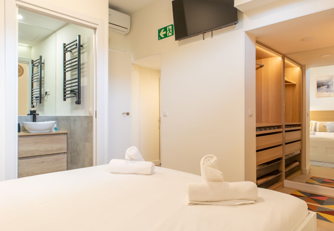 Apartamento en Madrid - Bonito apartamento de un dormitorio con patio GAN5B