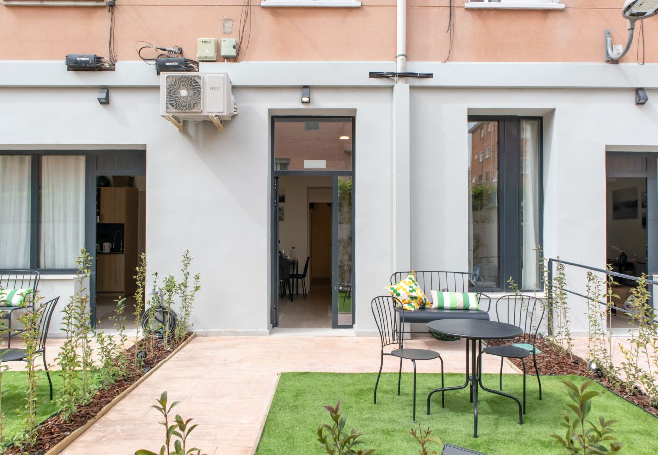 Apartamento en Madrid - Bonito apartamento de un dormitorio con patio GAN5B