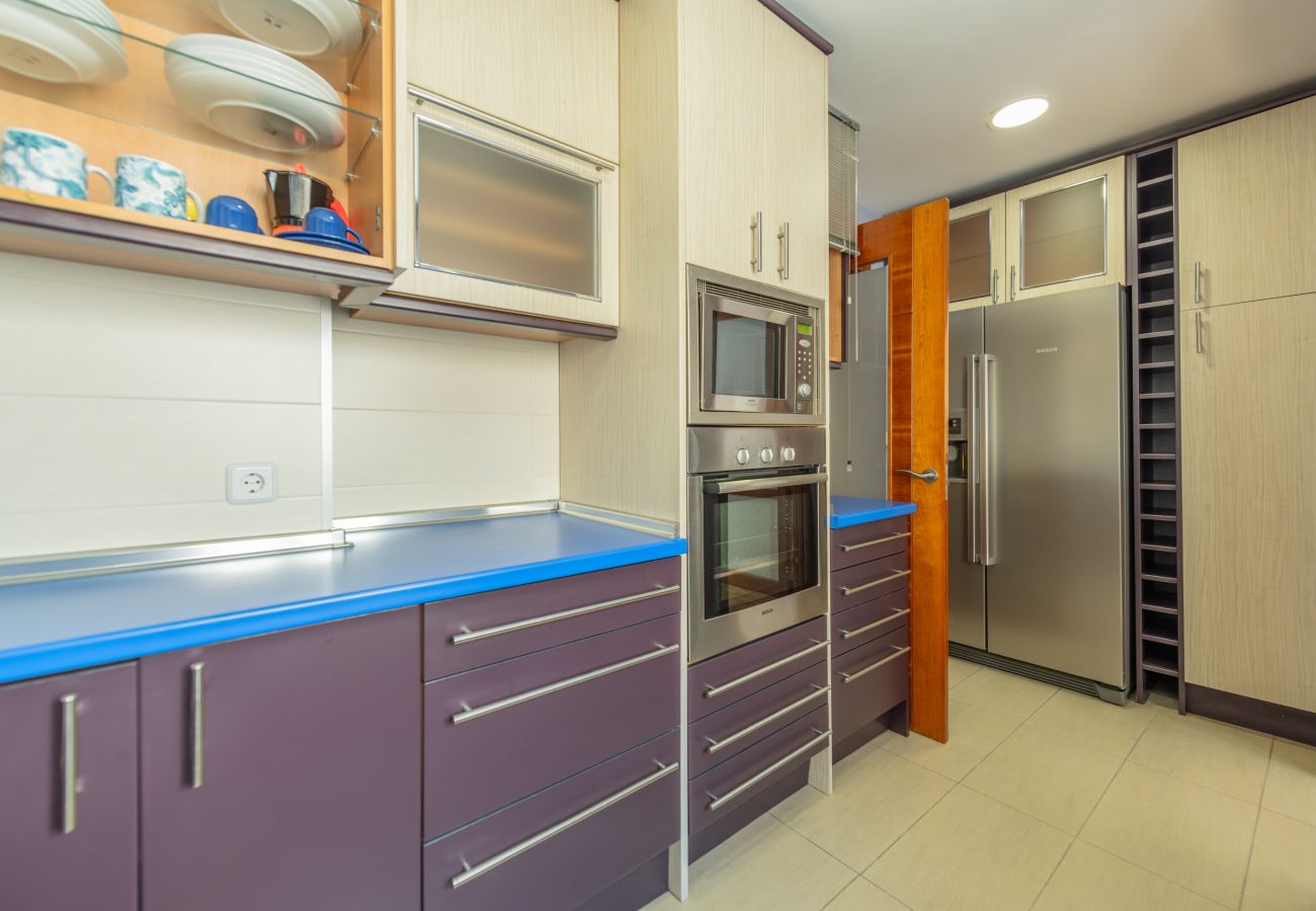 Apartamento en Madrid - Amplio apartamento de tres dormitorios en Arganzuela  VDP17