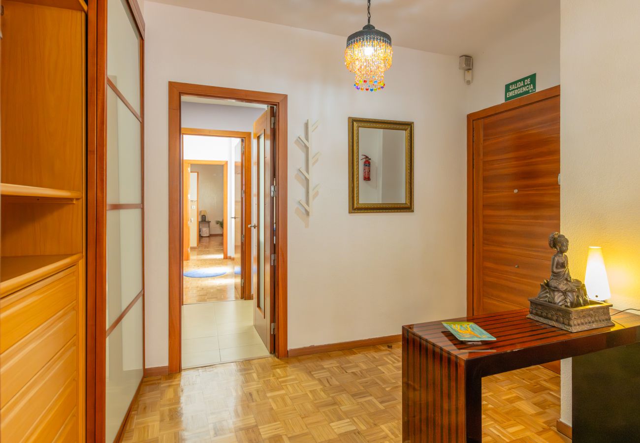 Apartamento en Madrid - Amplio apartamento de tres dormitorios en Arganzuela  VDP17