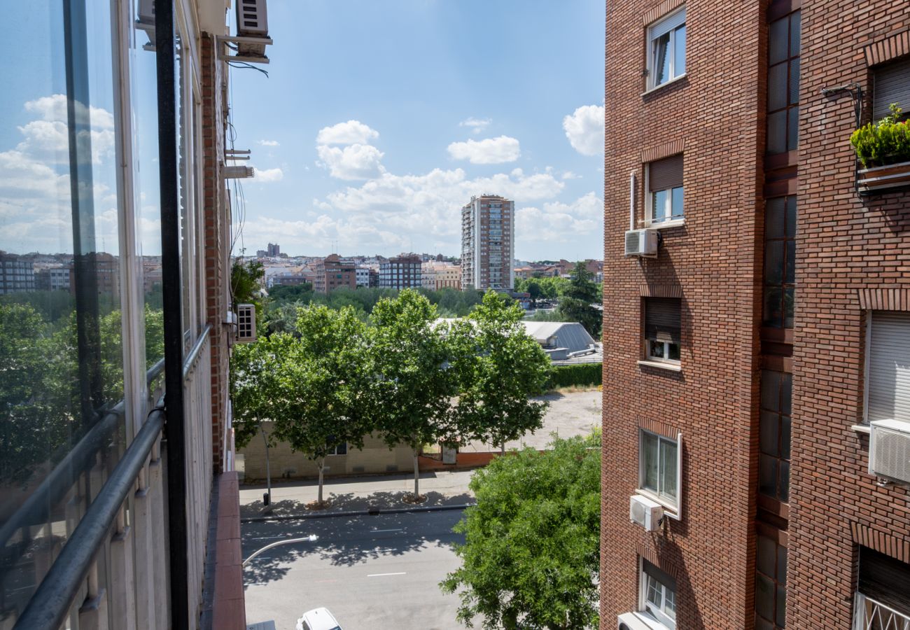 Apartamento en Madrid - Amplio apartamento de tres dormitorios en Arganzuela  VDP17