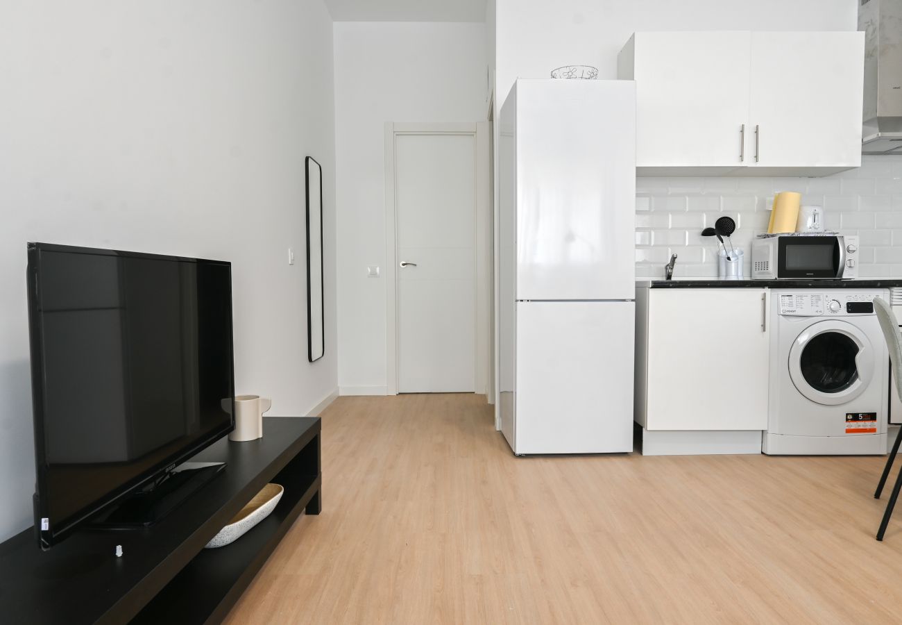 Apartamento en Madrid - Acogedor Apartamento de 1 Dormitorio  ALE14BA