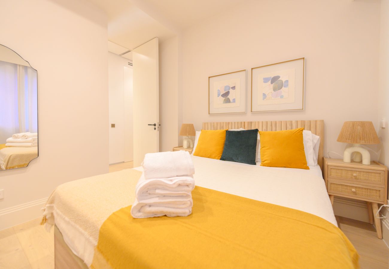 Apartamento en Madrid - Bonito apartamento de dos dormitorios en el Barrio Salamanca VEL37