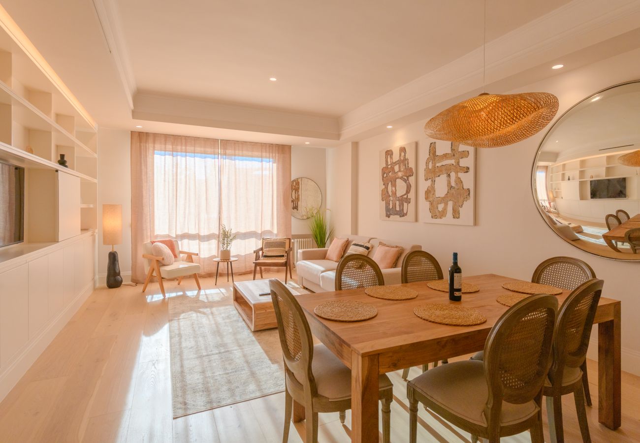 Apartamento en Madrid - Bonito apartamento de dos dormitorios en el Barrio Salamanca VEL37