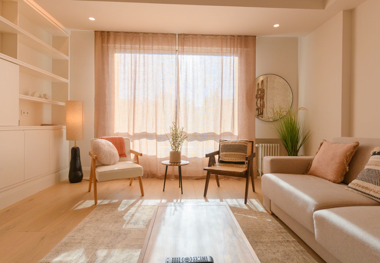 Apartamento en Madrid - Bonito apartamento de dos dormitorios en el Barrio Salamanca VEL37