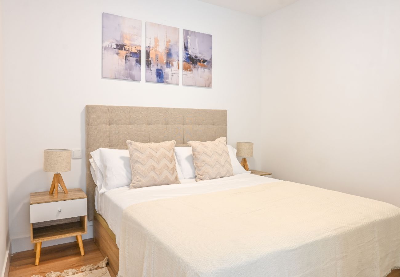 Apartamento en Madrid - Coqueto Apartamento de un dormitorio en Valdeacederas  PAT11